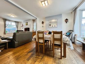 Dining Area- click for photo gallery